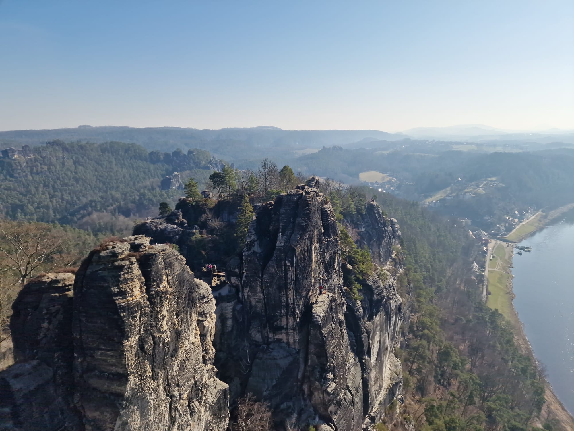 Wehlen, Griesgrund, Schwedenlöcher und Rauenstein