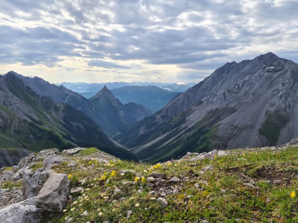 Etappe 3: Seescharte, Unterlochalm, Zams und Larcher-Alm